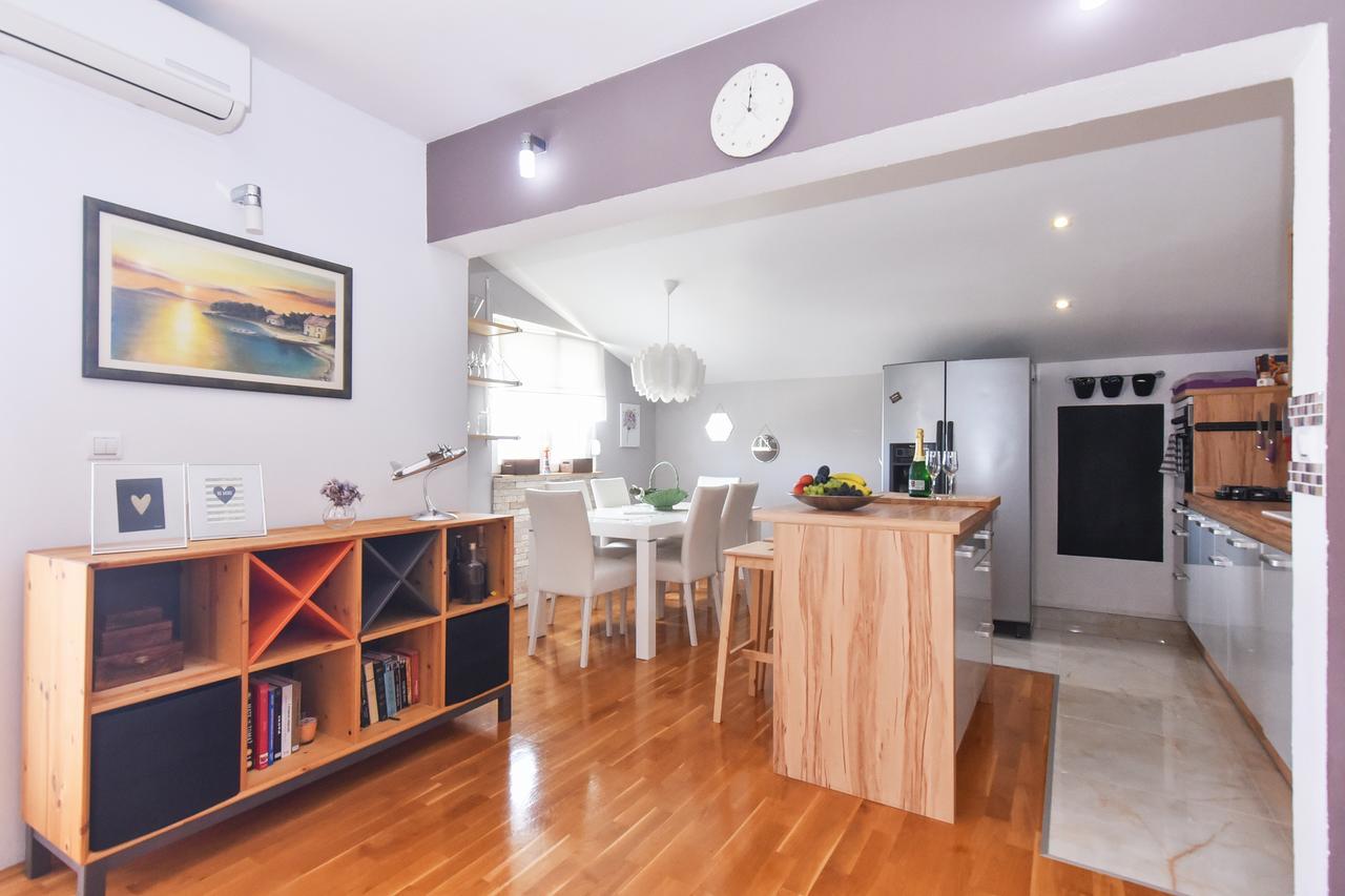 Apartment Larisa Gornji Karin Εξωτερικό φωτογραφία